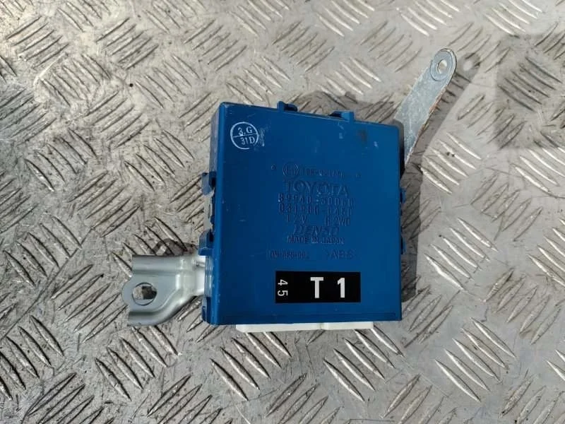 Блок управления светом Lexus Gs 300 Iii (2004-2012) 2005 8994030060 СЕДАН 3.0 I 3GRFSE