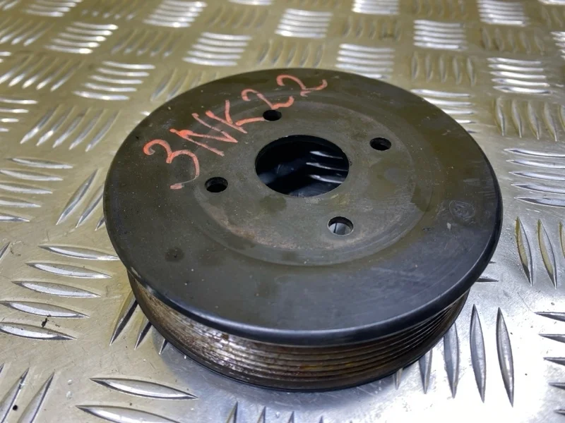 Шкив помпы Nissan Navara (D40) 2004-2015 2011 21051EB300 2.5 D YD25DDTI