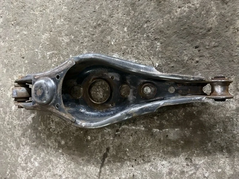 Рычаг задний правый Toyota Rav 4 (XA30) (2005-2014) 2009 4873042040 3.5 I 2GRFE