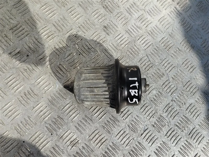 Подушка крепления двигателя Lexus GS 300 III (2004-2012) 2005 1236131100 СЕДАН 3.0 I 3GRFSE, правая