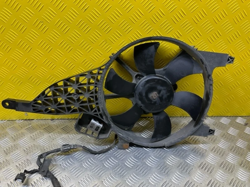 Вентилятор радиатора Nissan Navara (D40) 2004-2015 2010 92120EB400 ПИКАП 2.5 D YD25DDTI