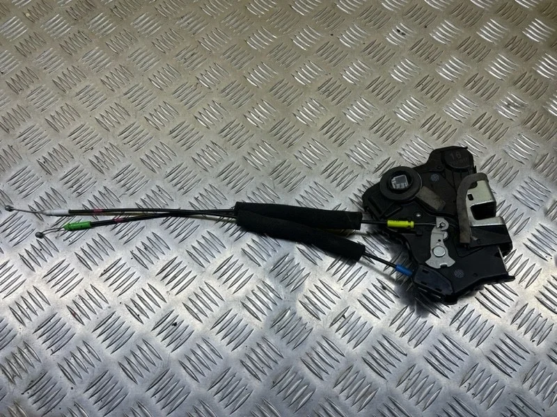 Замок двери передней правой Toyota Land Cruiser Prado 120 (2002-2009) 2007 6903033241 ВНЕДОРОЖНИК 3.0 D 1KDFTV