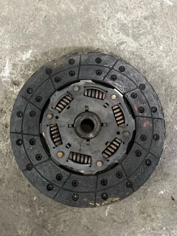Диск сцепления Nissan Navara (D40) 2004-2015 2008 30100JS10B 2.5 D YD25DDTI