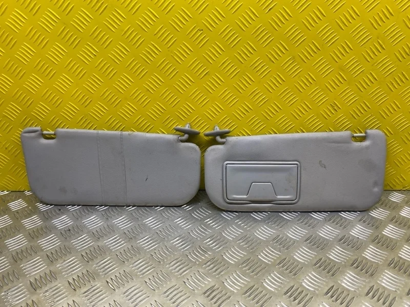 Козырек солнцезащитный Mitsubishi L200 (2006-2015) 2007 MN123935HB ПИКАП 2.5 D 4D56