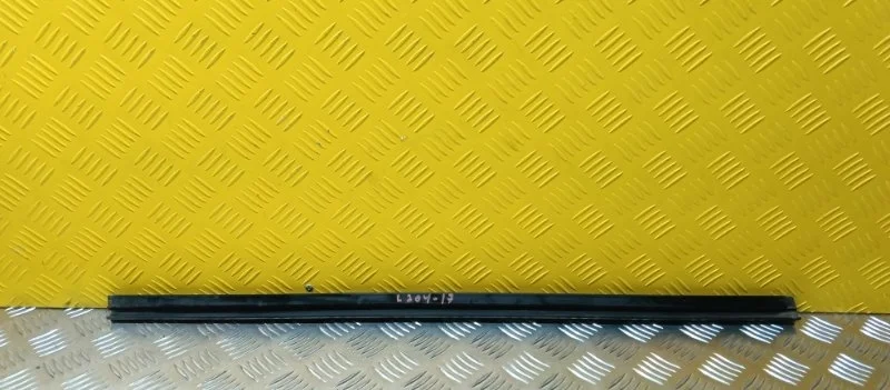 Молдинг двери передней левой Mitsubishi L200 (2006-2015) 2012 MN117611 2.5 D 4D56