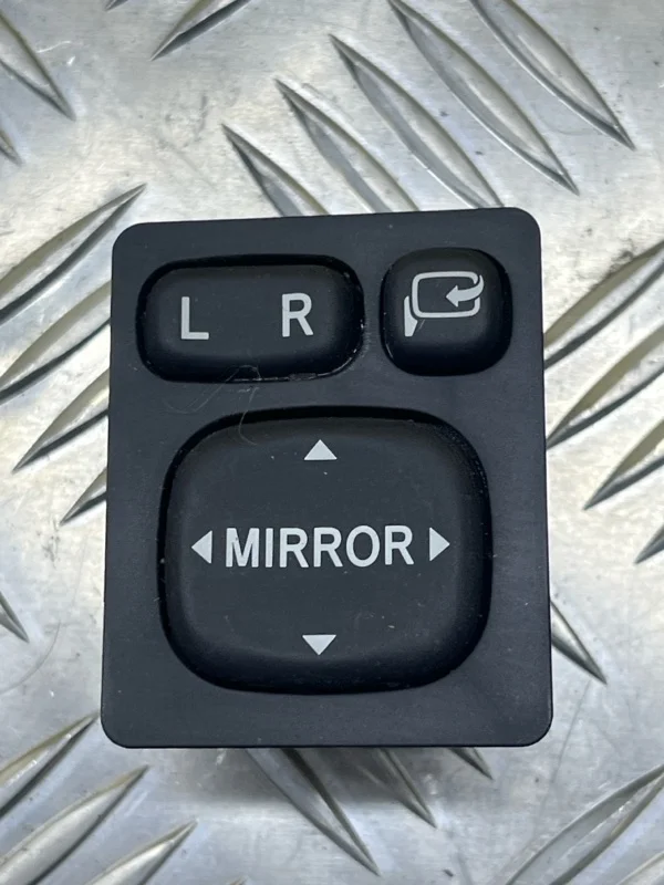 Джойстик регулировки зеркал Toyota Hilux (2005-2015) 2013 8487252030 ПИКАП 3.0 D 1KDFTV