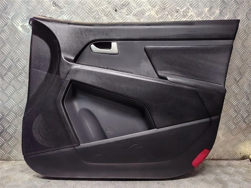 Обшивка двери передняя правая Kia Sportage Iii Sl (2010-2016) 2013 823083U020XI 2.0 I G4KD