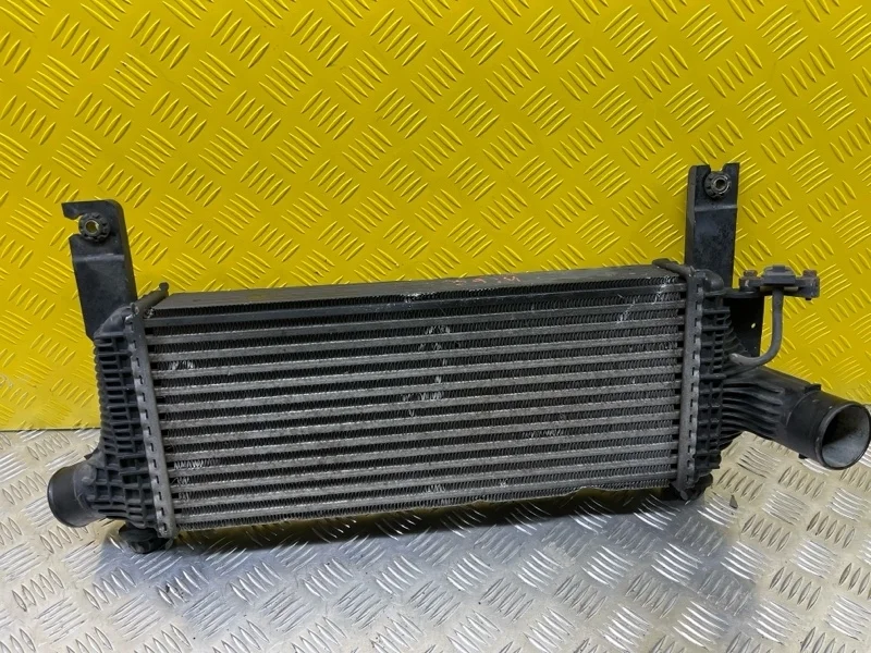 Интеркулер Nissan Navara (D40) 2004-2015 2012 144615X00A ПИКАП 2.5 D YD25DDTI