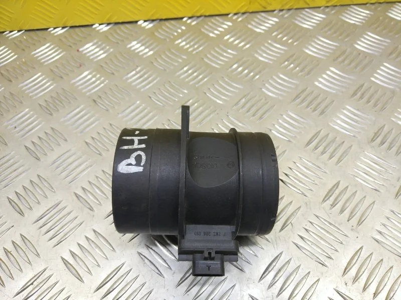 Расходомер воздуха Volkswagen Sharan II 2010-2015 2013 03L906461A 2.0 D