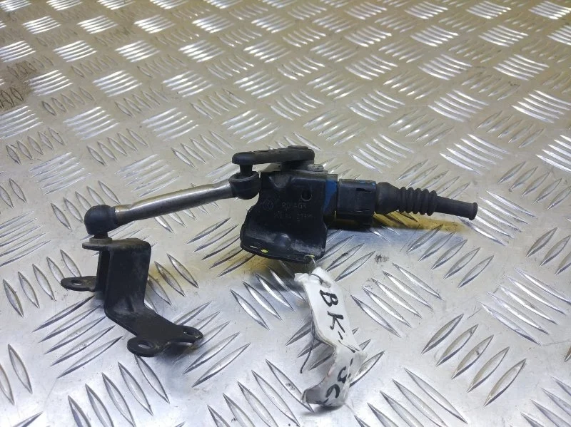 Датчик положения кузова Volkswagen Beetle (A5) 2011> 2012 1K0941273M 2.0 I