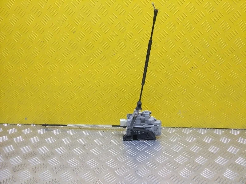 Замок двери задней правой Volkswagen Passat B7 2011-2015 2012 3C4839016A 2.0 D