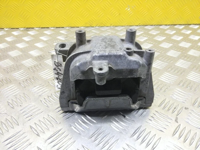 Подушка крепления двигателя Volkswagen Passat Cc I (2008-2017) 2009 1K0199262CE 2.0 D