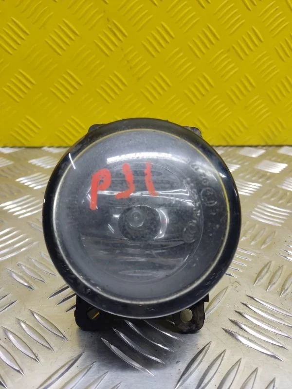 Фара противотуманная правая Mitsubishi Pajero IV (2006-2019) 2007 8321A034 ВНЕДОРОЖНИК 3.8 I