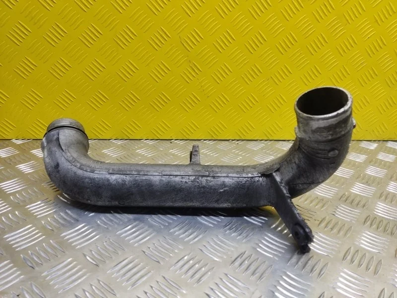 Патрубок интеркулера Nissan Navara (D40) 2004-2015 2010 144605X00B 2.5 D YD25DDTI