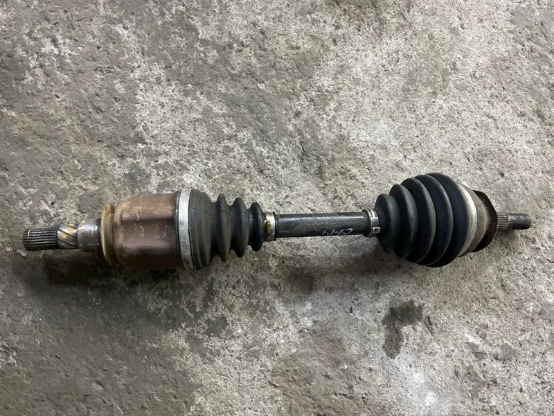 Полуось передняя правая (приводной вал, ШРУС) Nissan Navara (D40) 2004-2015 2012 39100EB300 ПИКАП 2.5 D YD25DDTI