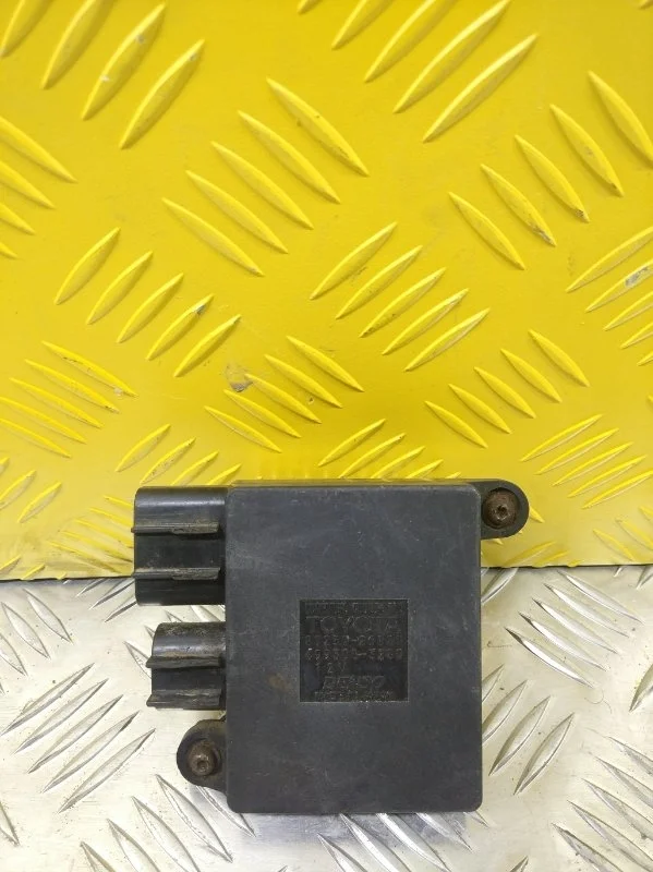 Блок управления вентилятором Toyota Rav 4 (Xa30) (2005-2014) 2009 8925726020 3.5 I 2GRFE