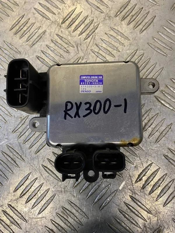 Блок управления вентилятором Lexus Rx 300 (2003-2008) 2003 8925748020 ВНЕДОРОЖНИК 3.0 I 1MZFE