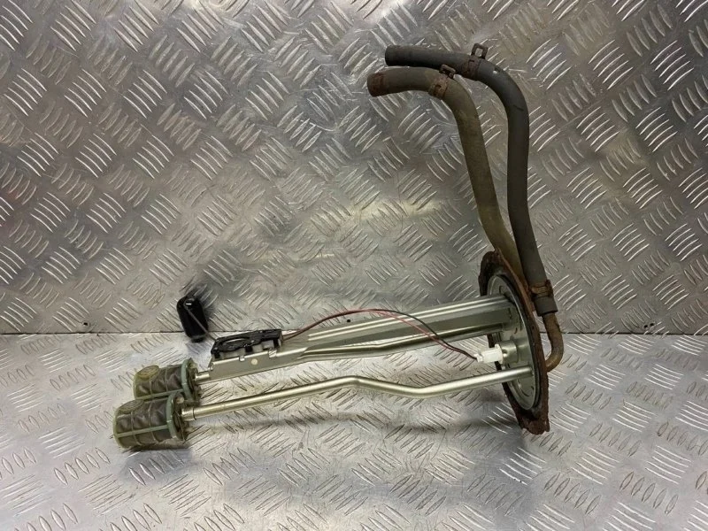 Датчик уровня топлива Mitsubishi Pajero Sport II (2008-2017) 2011 1718A091 ВНЕДОРОЖНИК 2.5 D 4D56