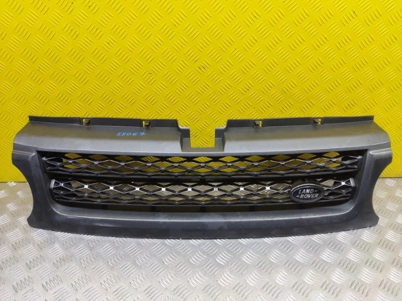 Решетка радиатора Land Rover Range Rover Sport I 2005-2013 2010 LR020925 3.0 D SDV6