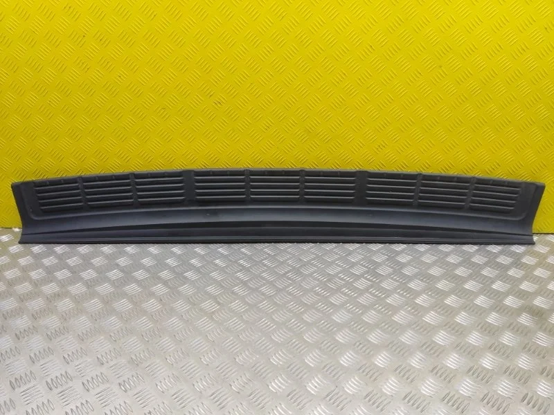 Накладка на бампер Toyota Land Cruiser 200 (2008-2021) 2015 5216260040