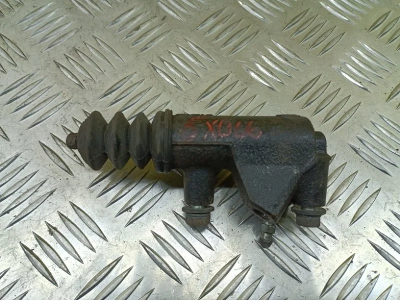 Цилиндр сцепления рабочий Toyota Rav 4 (XA30) (2005-2014) 2006 3147042031 2.0 I 1AZFE