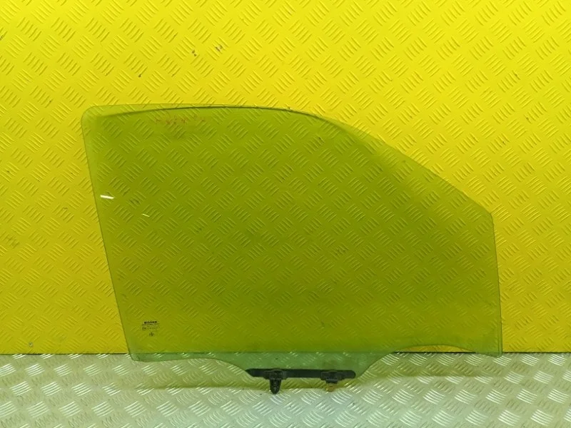 Стекло двери передней правой Nissan Navara (D40) 2004-2015 2010 80300EB310 2.5 D YD25DDTI