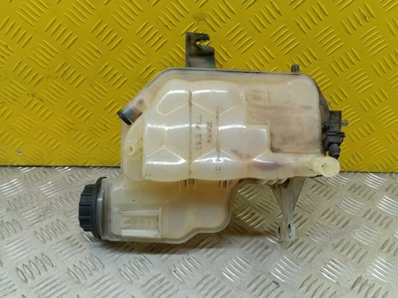 Бачок расширительный Land Rover Range Rover Sport I 2005-2013 2010 LR020367 3.0 D SDV6