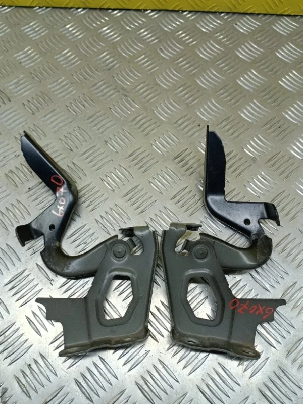 Петля капота Toyota Rav 4 (CA40) (2012-2019) 2014 5341042120 2.0 D 1ADFTV