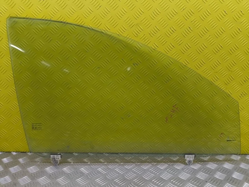 Стекло двери передней правой Mitsubishi L200 (2015-2022) 2018 5706A958 2.4 D 4N15