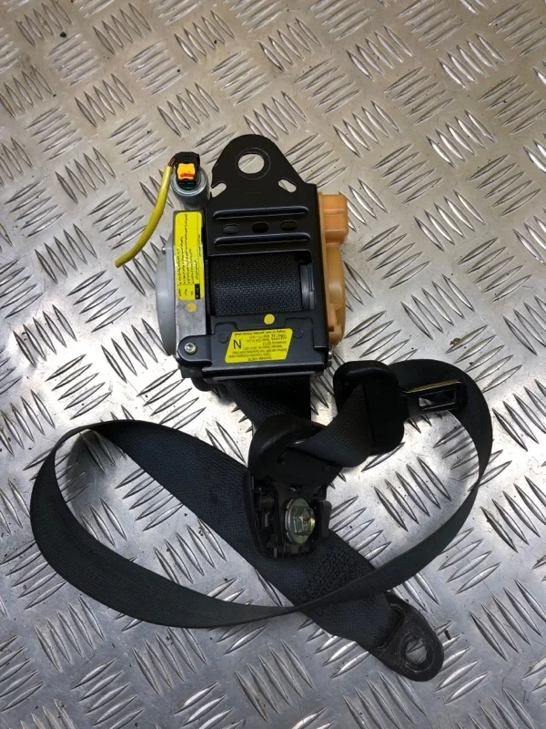 Ремень безопасности с пиропатроном Mitsubishi L200 (2006-2015) 2012 MN173443HC ПИКАП 2.5 D 4D56