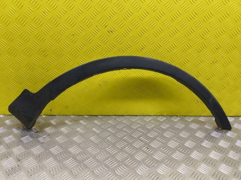 Молдинг крыла переднего правого Toyota Rav 4 (CA40) (2012-2019) 2013 7560142150 2.2 D 2ADFTV