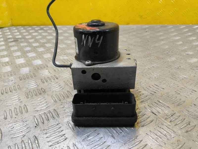 Блок ABS Nissan Navara (D40) 2004-2015 2008 47660EB33A 2.5 D YD25DDTI