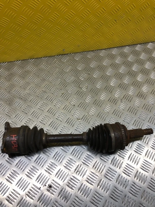 Полуось передняя правая (приводной вал, ШРУС) Mitsubishi L200 (2006-2015) 2007 3815A308 ПИКАП 2.5 D 4D56