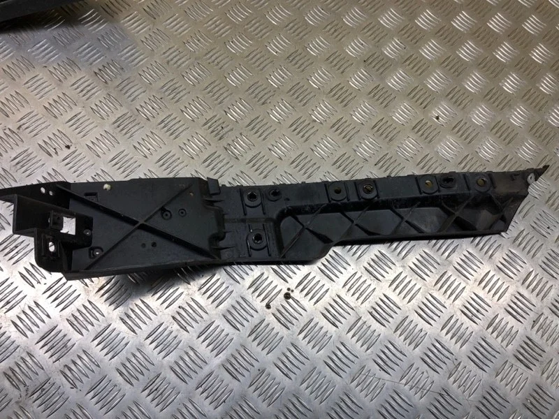 Кронштейн крепления бампера заднего Land Rover Range Rover Sport II (2013-2022) 2016 DK6217A882AC 3.0 D SDV6