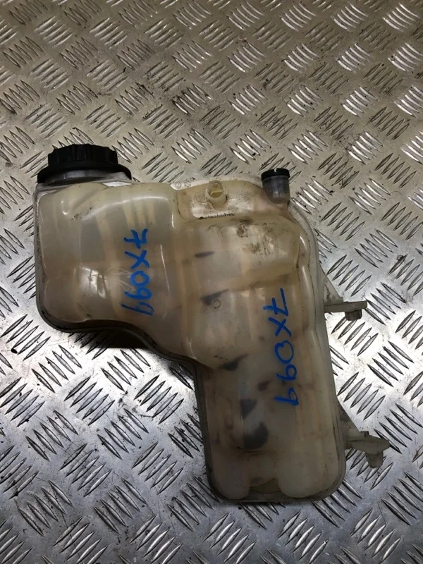 Бачок расширительный Land Rover Range Rover Sport II (2013-2022) 2016 LR034654 3.0 D SDV6