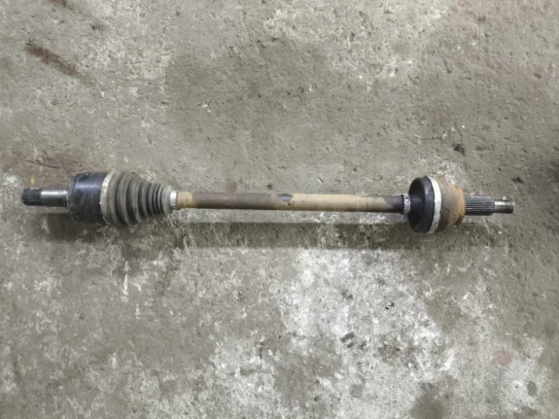 Полуось задняя (приводной вал, ШРУС) Land Rover Range Rover Sport II (2013-2022) 2016 LR053789 3.0 D SDV6