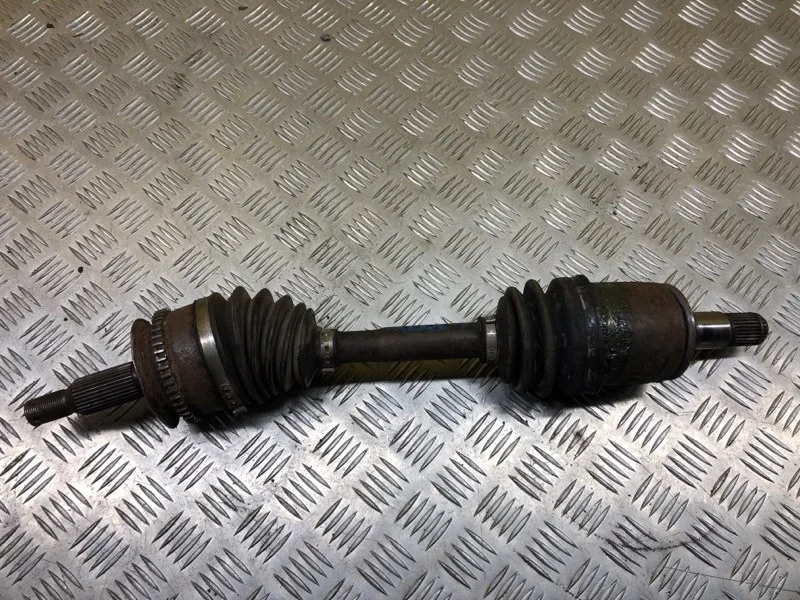 Полуось передняя левая (приводной вал, ШРУС) Mitsubishi L200 (2006-2015) 2006 MN107605 ПИКАП 2.5 D 4D56