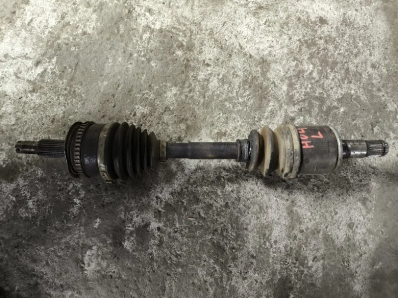 Полуось передняя левая (приводной вал, ШРУС) Mitsubishi L200 (2006-2015) 2008 MN107605 ПИКАП 2.5 D 4D56