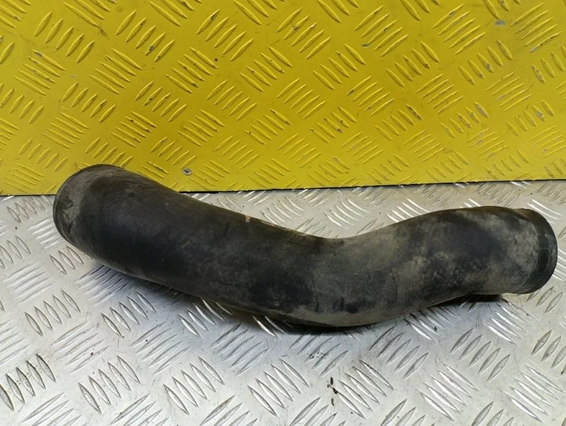 Патрубок интеркулера Mitsubishi Pajero Sport II (2008-2017) 2008 1505A089 ВНЕДОРОЖНИК 3.2 D 4M41