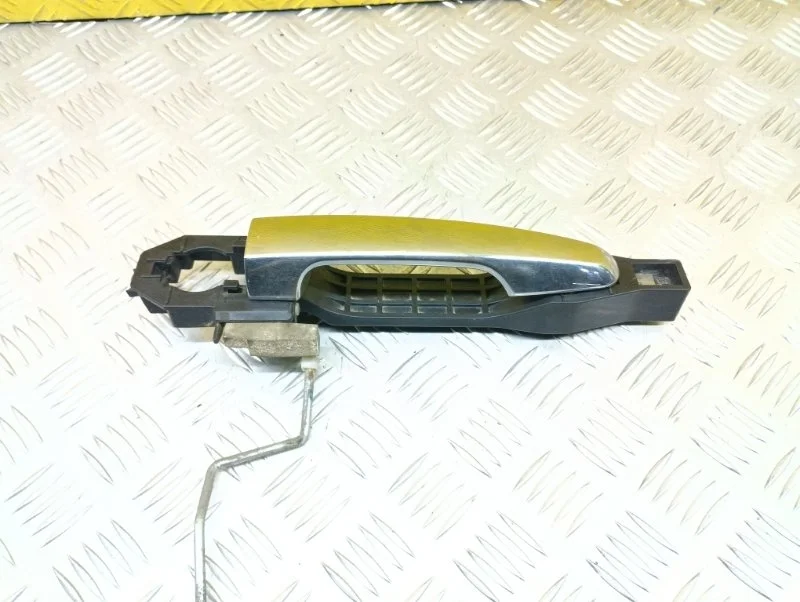 Ручка двери наружная задняя левая Mitsubishi Pajero Sport II (2008-2017) 2008 5716A032 ВНЕДОРОЖНИК 3.2 D 4M41