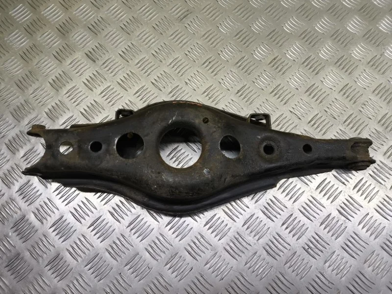 Рычаг задний поперечный Toyota Rav 4 (CA40) (2012-2019) 2013 4873042040 2.2 D 2ADFTV