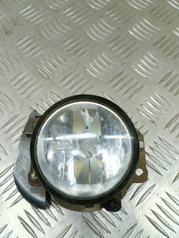 Фара противотуманная левая Mitsubishi Pajero Sport Iii (2015-Н.в.) 2016 8321A668 ВНЕДОРОЖНИК 2.4 D 4N15