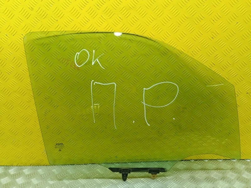 Стекло двери передней правой Nissan Navara (D40) 2004-2015 2007 80300EB310 2.5 D YD25DDTI