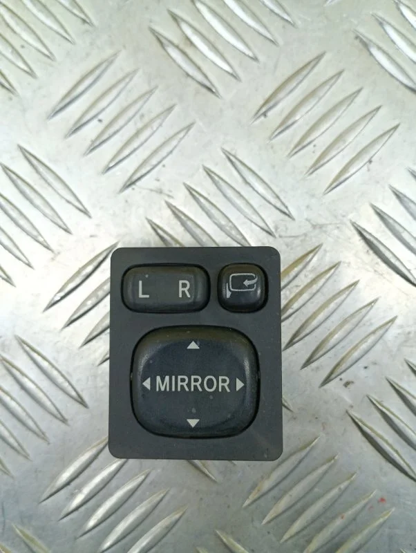 Джойстик регулировки зеркал Toyota Hilux (2005-2015) 2012 8487252030 2.5 D 2KDFTV