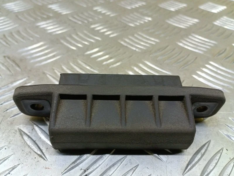 Кнопка открывания багажника Toyota Rav 4 (CA40) (2012-2019) 2013 8484028040 2.2 D 2ADFTV