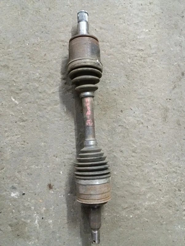 Полуось передняя левая (приводной вал, ШРУС) Mitsubishi L200 (2006-2015) 2011 3815A307 ПИКАП 2.5 D 4D56