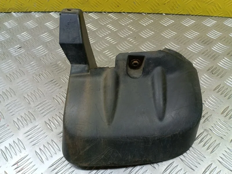 Брызговик передний правый Mitsubishi L200 (2006-2015) 2008 MN117448 ПИКАП 2.5 D 4D56