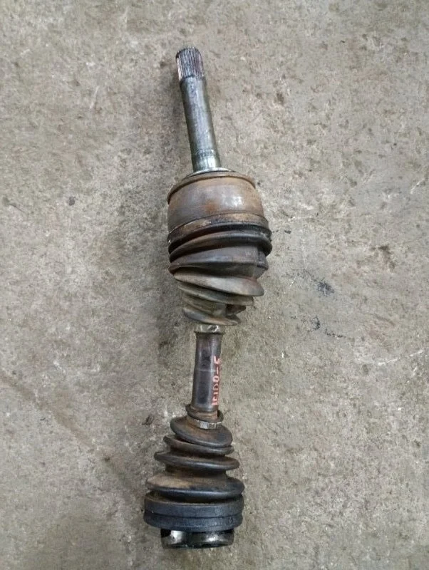 Полуось передняя правая (приводной вал, ШРУС) Toyota Land Cruiser (100) 1998-2007 2004 4343060040 ВНЕДОРОЖНИК 4.7 I 2UZFE