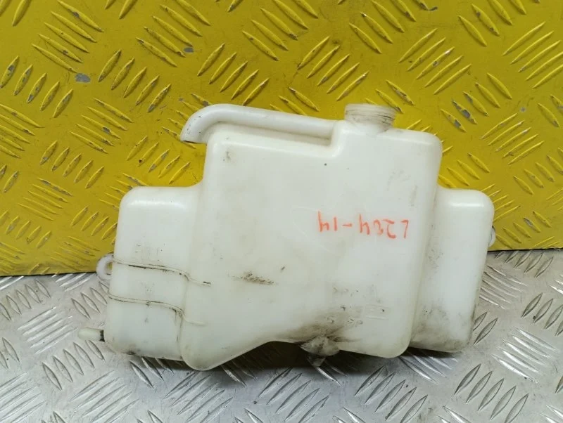 Бачок расширительный Mitsubishi L200 (2006-2015) 2012 MN135072 2.5 D 4D56