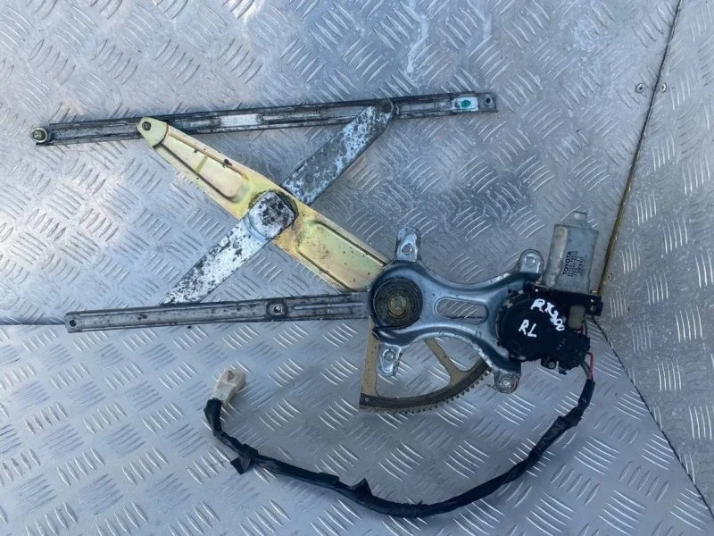 Стеклоподъемник задний левый Lexus Rx 300 1 Поколение (1997-2003) 2000 8572048020